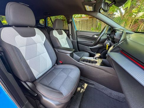 Used 2024 Chevrolet Trax RS w/ Driver Confidence Package FWD image 25