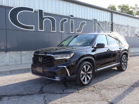 Used 2023 Honda Pilot Elite image 1