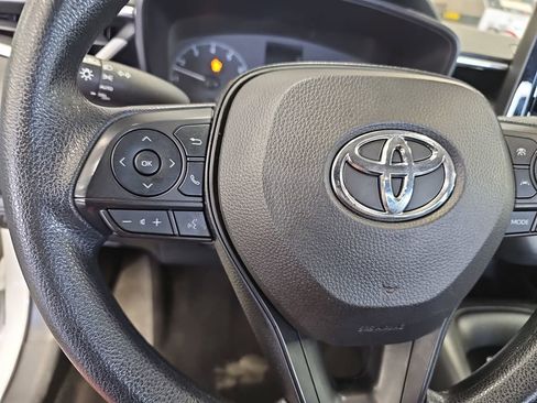 Used 2024 Toyota Corolla LE image 16