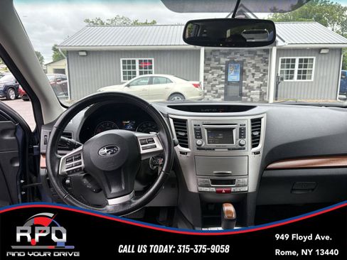 Used 2013 Subaru Outback 2.5i Limited w/ Moonroof Pkg AWD/4WD image 13