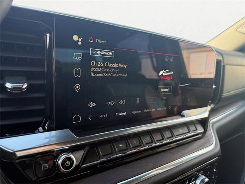 Used 2025 GMC Sierra 1500 SLT image 21