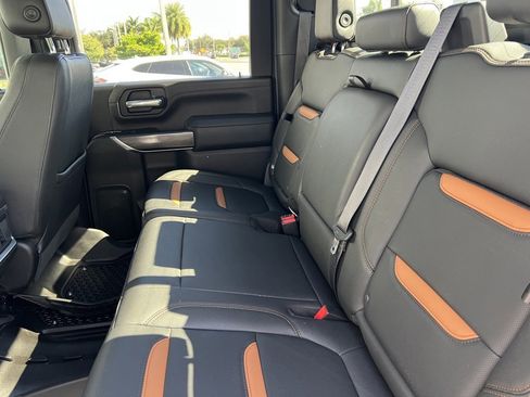 Used 2021 GMC Sierra 2500 AT4 w/ AT4 Preferred Package image 15