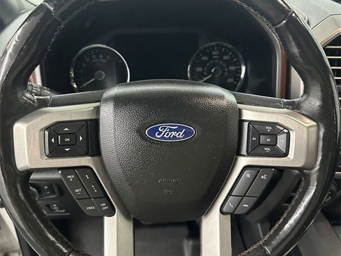Used 2018 Ford F150 Platinum w/ Equipment Group 701A Luxury image 16