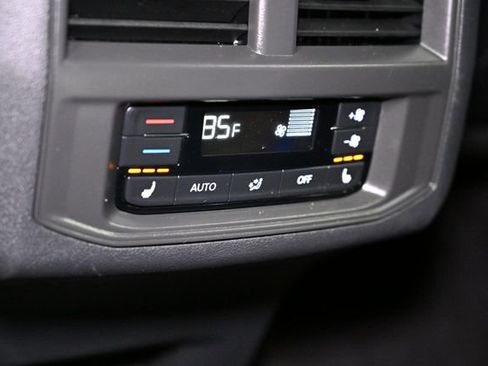 Used 2022 Volkswagen Atlas SEL Premium image 57