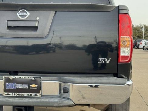 Used 2019 Nissan Frontier SV image 7