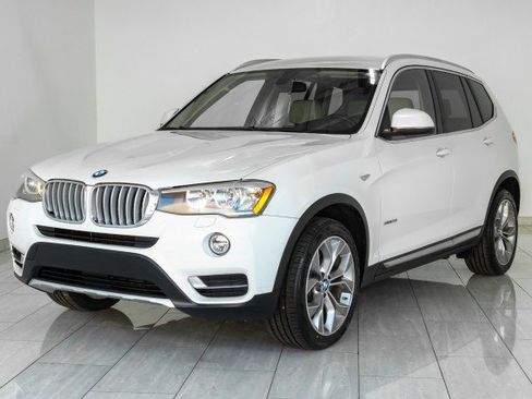 Used 2016 BMW X3 sDrive28i RWD image 4