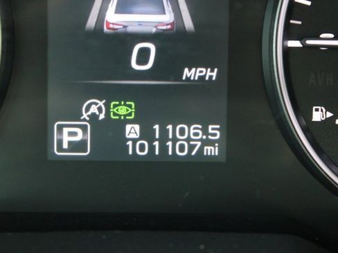 Used 2022 Subaru Legacy Limited XT image 34