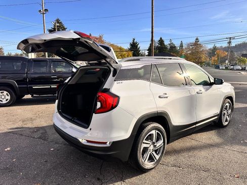 Used 2019 GMC Terrain SLT image 10