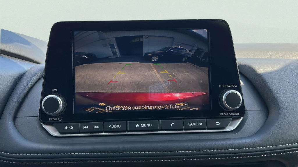 Used 2025 Nissan Rogue S FWD image 31