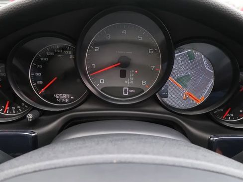 Used 2015 Porsche Panamera S image 34