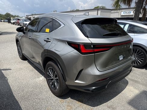Certified 2025 Lexus NX 250 FWD w/ Accessory Package (Z1) image 3