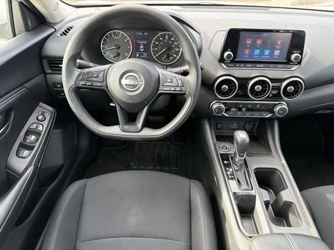 Used 2024 Nissan Sentra S FWD image 17
