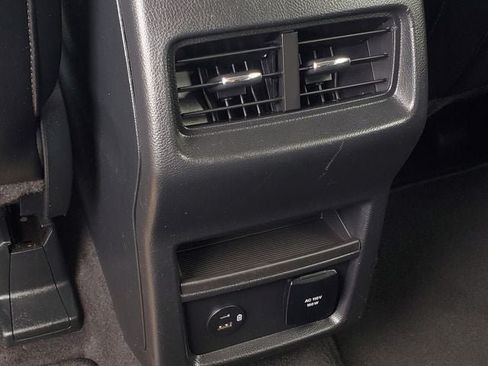 Used 2022 Ford Edge Titanium AWD/4WD image 27