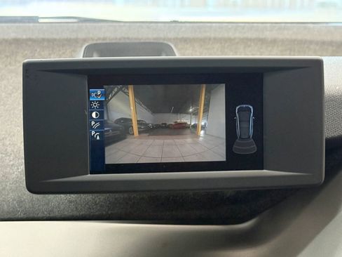 Used 2018 BMW i3 image 28