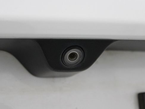 Used 2015 Jeep Grand Cherokee Overland image 14