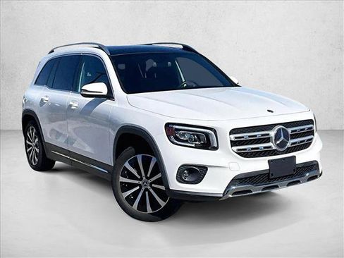 Used 2023 Mercedes-Benz GLB 250 image 11