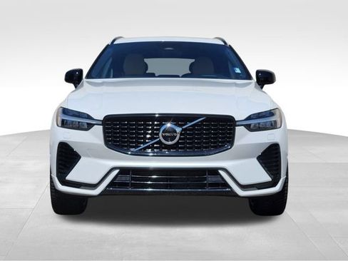 Certified 2024 Volvo XC60 T8 Ultimate w/ Protection Package Premier AWD/4WD image 3