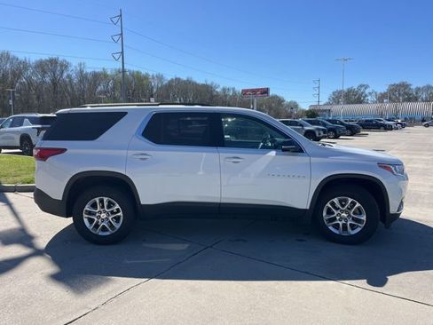Used 2019 Chevrolet Traverse LT image 8