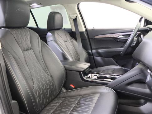Used 2021 Buick Envision Avenir AWD/4WD image 20