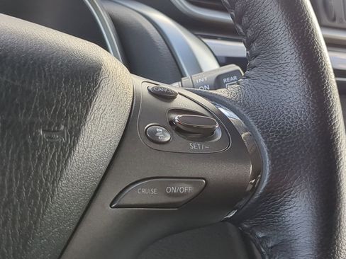 Used 2023 Nissan Murano SV image 18