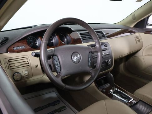 Used 2010 Buick Lucerne CXL image 10