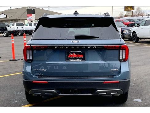 New 2026 Ford Explorer Active image 4
