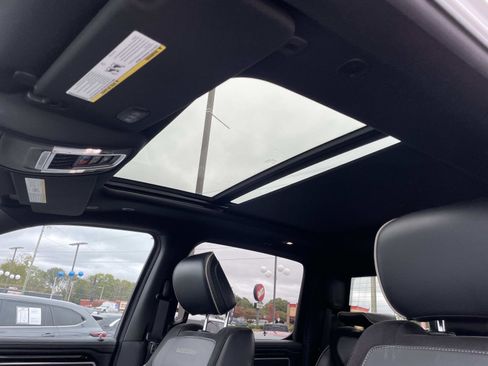 Used 2021 RAM 1500 Laramie w/ Sport Appearance Package image 18