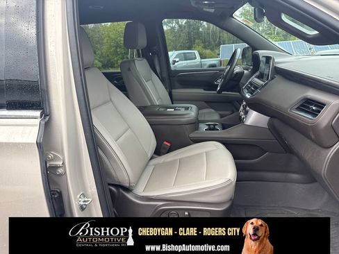 Used 2024 GMC Yukon SLT w/ SLT Luxury Package AWD/4WD image 20