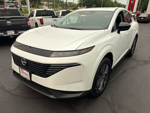 Certified 2025 Nissan Murano SL AWD/4WD image 3