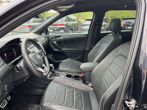 Used 2023 Volkswagen Tiguan SEL R-Line AWD/4WD image 10