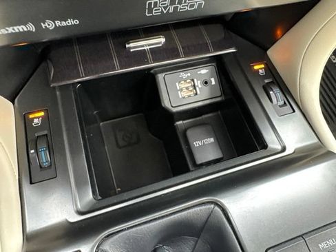 Used 2022 Lexus GX 460 Premium AWD/4WD image 16