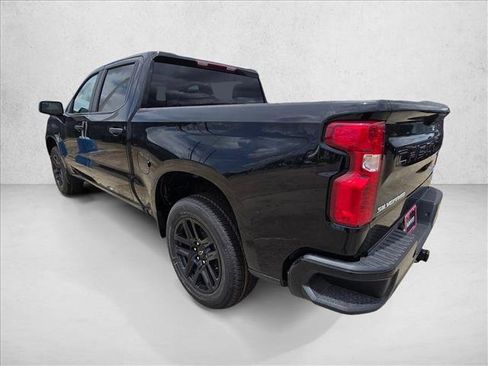 New 2026 Chevrolet Silverado 1500 Custom RWD image 9
