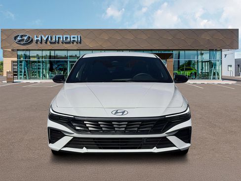 New 2026 Hyundai Elantra Sport image 12