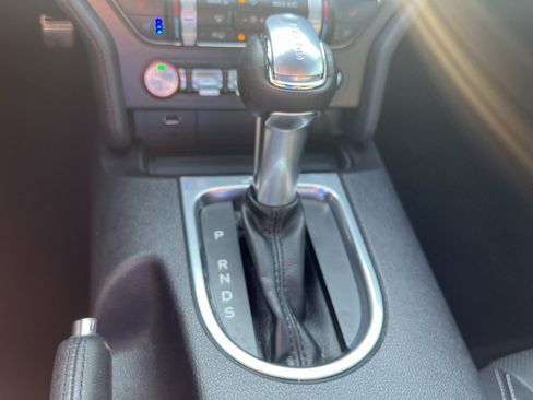 Used 2019 Ford Mustang Premium RWD image 20