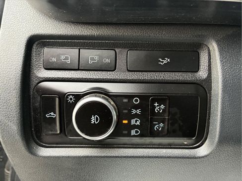 Used 2023 Ford F250 Lariat w/ Lariat Ultimate Package AWD/4WD image 20