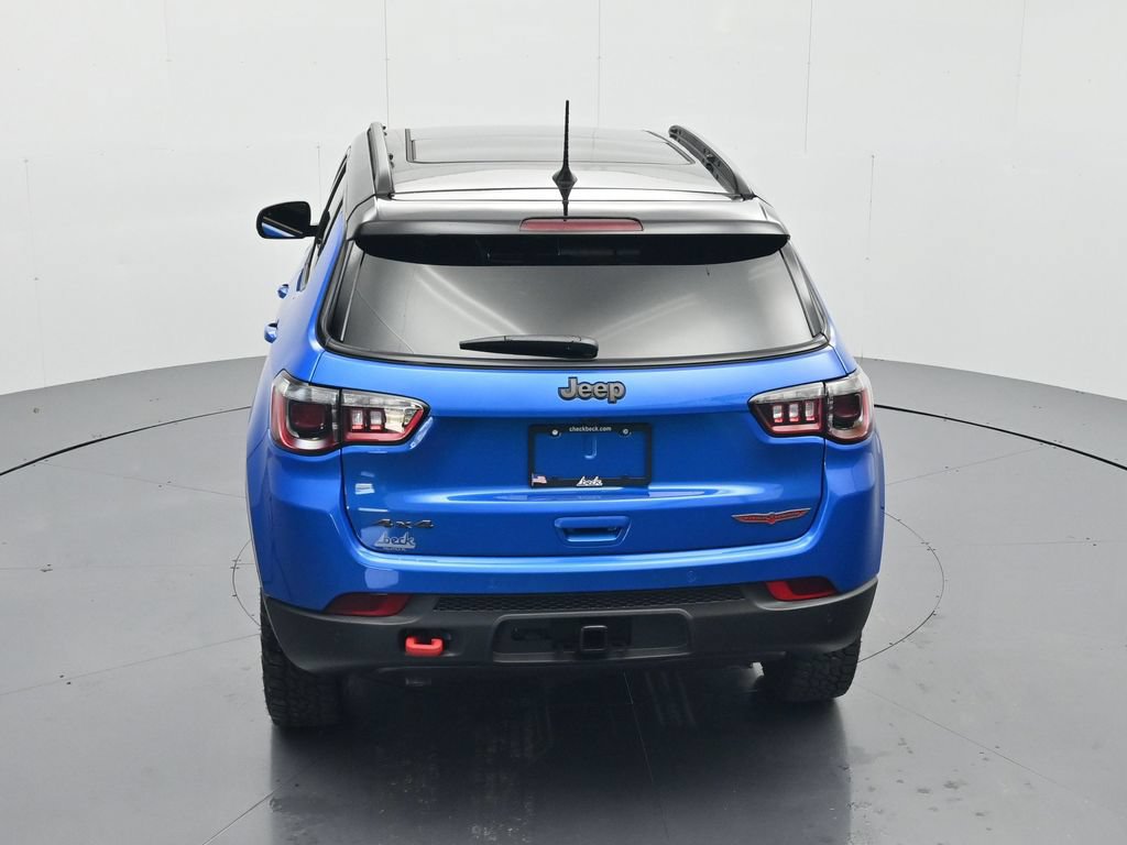 New 2026 Jeep Compass Trailhawk w/ Sun, Sound & Navigation Group AWD/4WD image 35