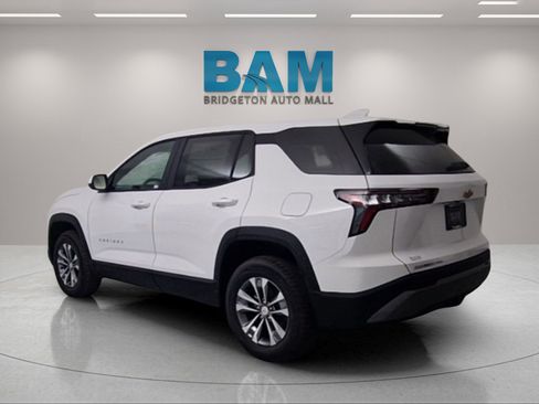 New 2026 Chevrolet Equinox LT w/ Convenience Package II image 5