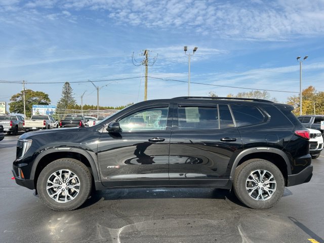 Used 2025 GMC Acadia AT4 w/ Luxury Package AWD/4WD image 6
