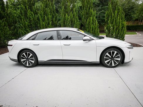 Used 2025 Lucid Air Touring AWD/4WD image 11
