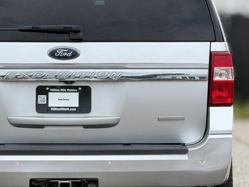 Used 2017 Ford Expedition Limited AWD/4WD image 14