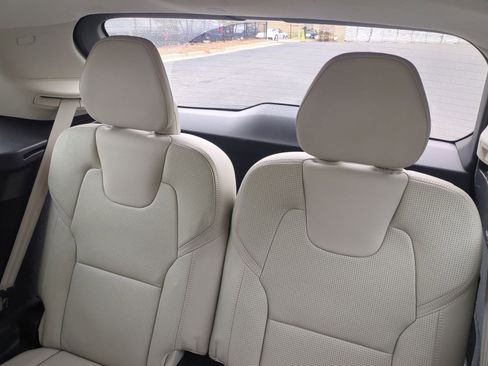 Used 2020 Volvo XC90 T6 Inscription w/ Protection Package Premier image 31