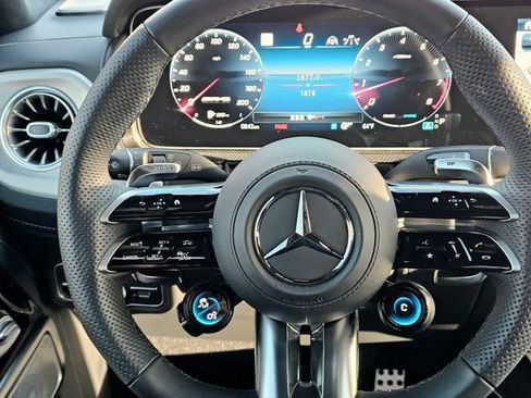 Used 2025 Mercedes-Benz G 63 AMG 4MATIC image 33