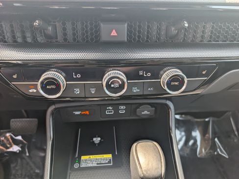 Certified 2025 Honda CR-V EX-L image 27