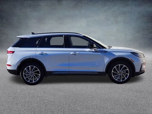 New 2025 Lincoln Corsair AWD w/ Equipment Group 101A image 8