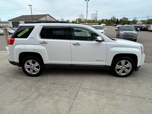 Used 2015 GMC Terrain SLE w/ Chrome Edition FWD image 4