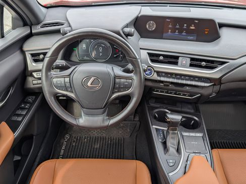 Used 2020 Lexus UX 250h w/ Premium Package image 14