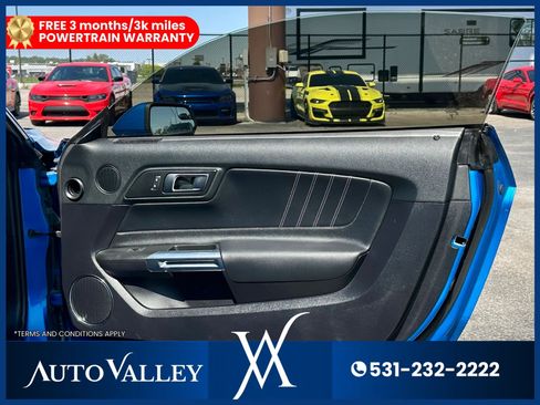 Used 2019 Ford Mustang Premium w/ Ford Safe & Smart Package RWD image 16
