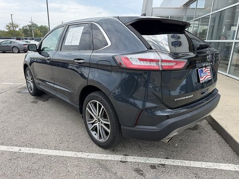 Used 2023 Ford Edge Titanium AWD/4WD image 3