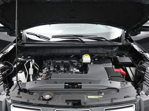 Used 2025 Nissan Pathfinder Rock Creek AWD/4WD image 36