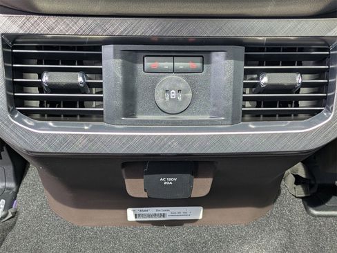 New 2025 Ford F250 King Ranch w/ FX4 Off-Road Package image 15